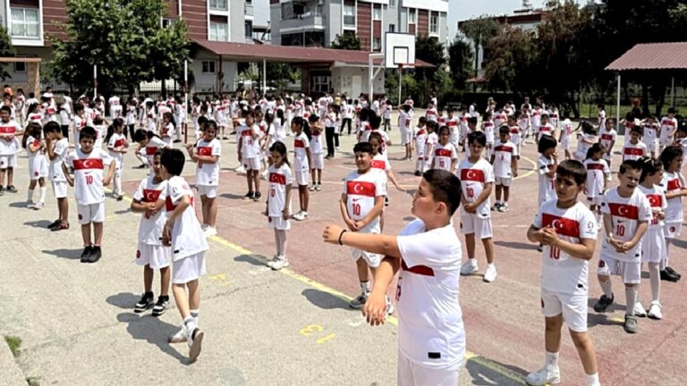 400 öğrenciden Arda Güler’e çağrı!