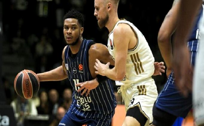 Anadolu Efes, Dubai’yi devirdi!