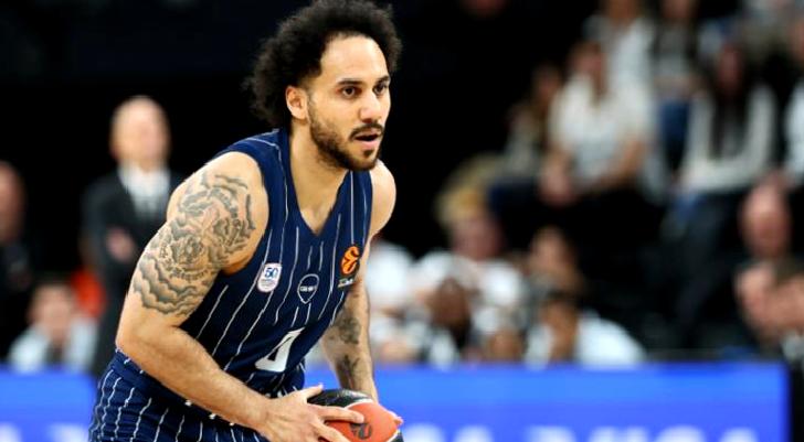 Anadolu Efes’te Shane Larkin, 145 gün sonra formasına kavuştu