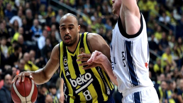 CANLI: Anadolu Efes – Fenerbahçe Beko