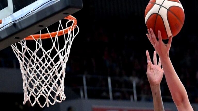 Fenerbahçe ile Galatasaray FIBA Kadınlar Avrupa Ligi’nde final için parkeye çıkıyor