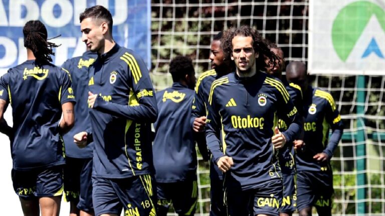 Fenerbahçe’nin derbi mesaisi sürüyor!