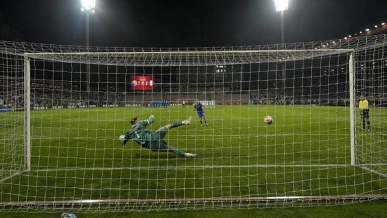 İtalya, Dünya Kupası’na üst üste 3. kez gidememenin hayal kırıklığını yaşıyor!