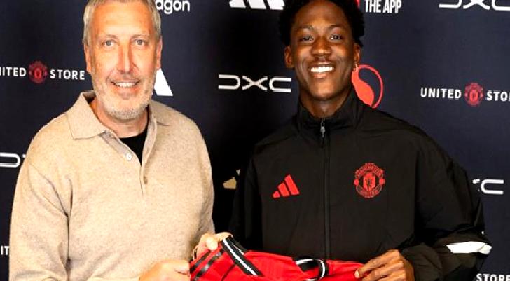 Manchester United, Kobbie Mainoo ile sözleşme imzaladı