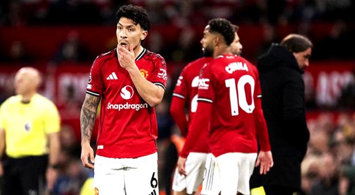 ManU şokta! Old Trafford’da 45 yıl sonra bir ilk yaşandı…