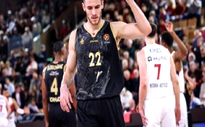 Monaco, evinde Barcelona’yı yendi; son play-off biletini kaptı!