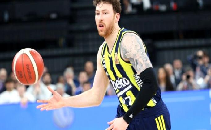 Onuralp Bitim: “Kazanmak normal olmalı çünkü Fenerbahçeyiz”