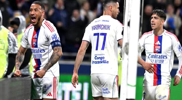 ÖZET | Lyon, Lorient engelini iki golle aştı!