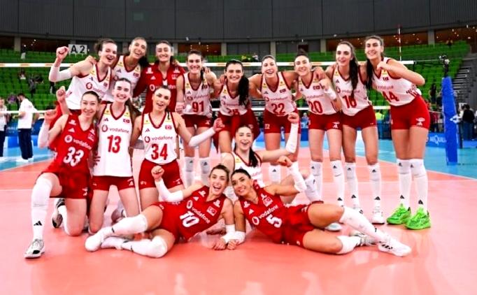 A Milli Kadın Voleybol Takımı, Polonya’yı 3-2 mağlup etti