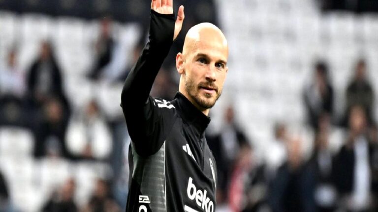 Beşiktaş’ta Vaclav Cerny ayrılık iddialarına yanıt verdi!