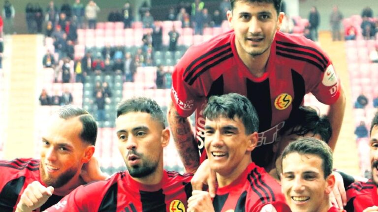 Eskişehirspor finale kitlendi