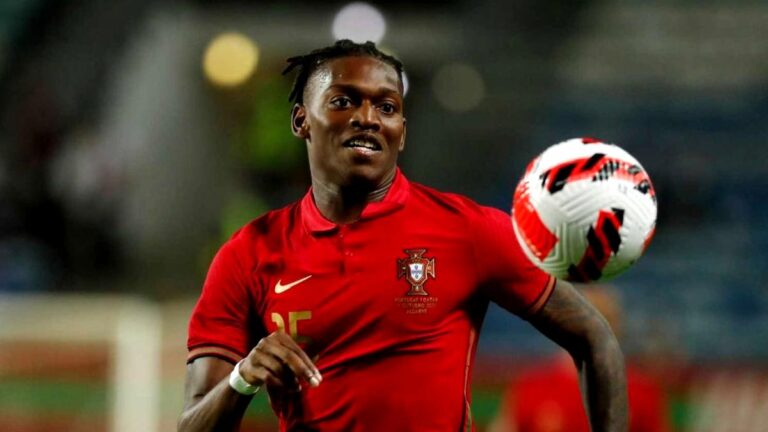 Fenerbahçe ve Galatasaray’a transferde Rafael Leao müjdesi!