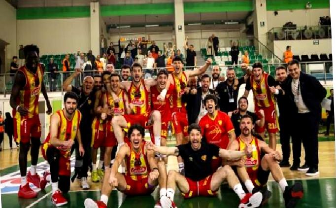 Göztepe potada seride eşitlik peşinde