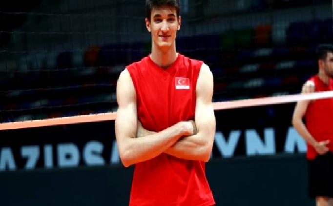 İtalyan voleybolcu Giannelli’den Efe Mandıracı’ya övgü