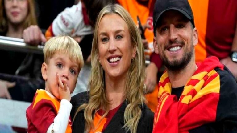 Mertens ailesi Galatasaray maçı için İstanbul’a geldi