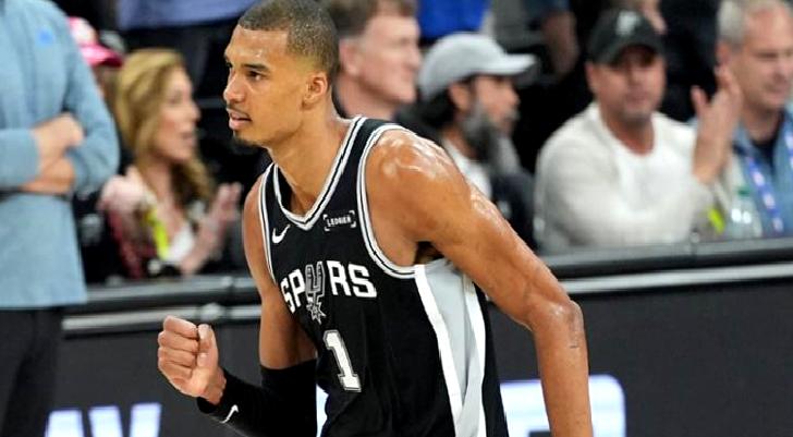 NBA’de Spurs, Thunder’ı devirdi! Seri son maça kaldı