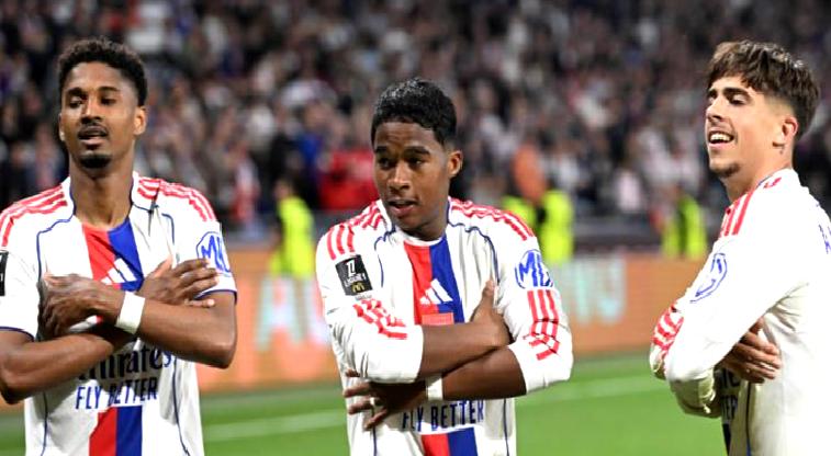 ÖZET | 6 gollü düelloda kazanan Lyon oldu!