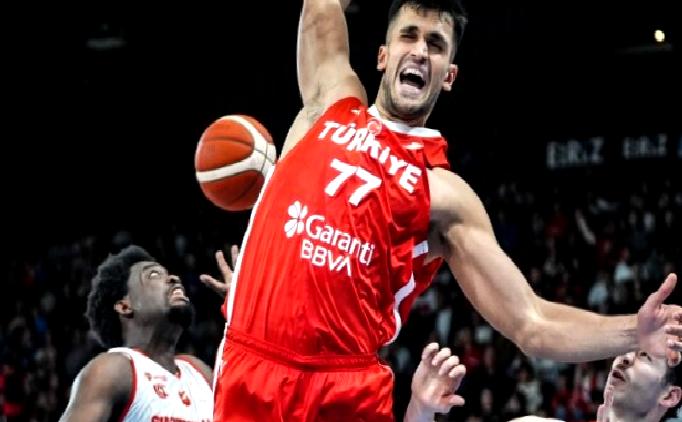 Real Madrid’den Ömer Faruk Yurtseven hamlesi!