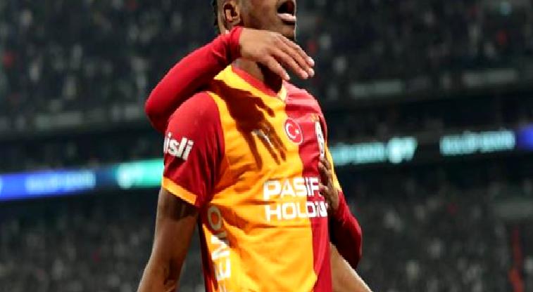 Resmi imzayı atar atmaz Victor Osimhen’i istedi! İngilizler duyurdu