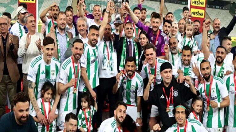 Zorlu şartlardan zirveye çıktık