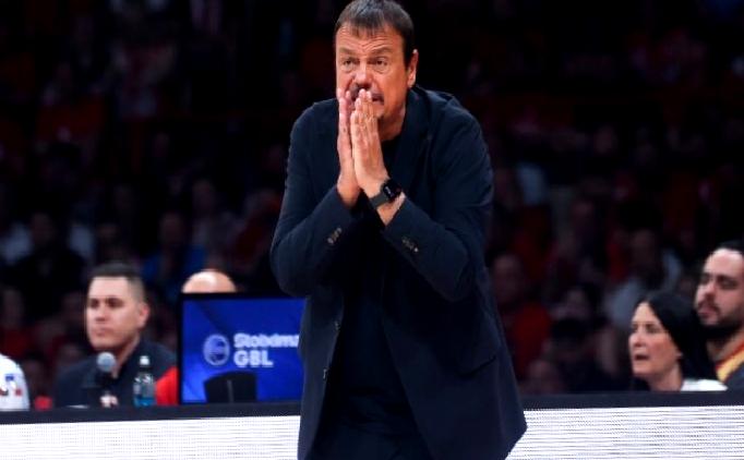 Ergin Ataman maç sonu çıldırdı! Büyük olay çıktı!