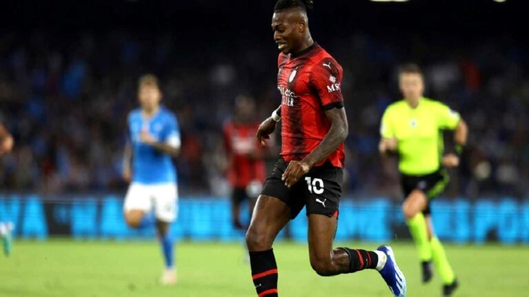 Galatasaray’dan Leao için kıran kırana pazarlık!