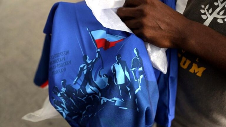 Haiti’den forma tasarımında değişiklik! FIFA’nın siyasi bulması nedeniyle…