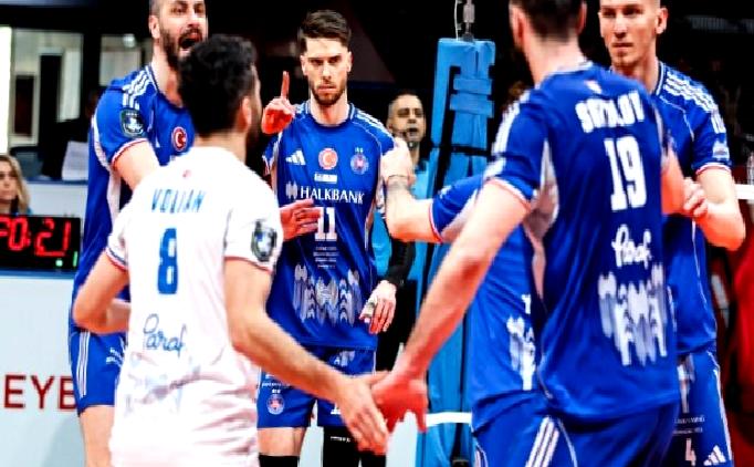 Halkbank’ta 7 imza birden
