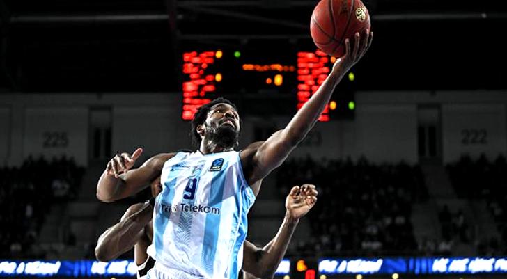 Türk Telekom, Jaleen Smith ile yollarını ayırdı