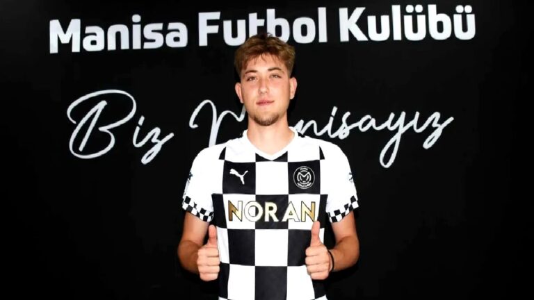 Ayvalık’tan golcü atağı