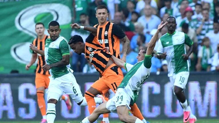 Bursaspor ile Arda Turan’lı Shakhtar Donetsk hazırlık maçında berabere kaldı
