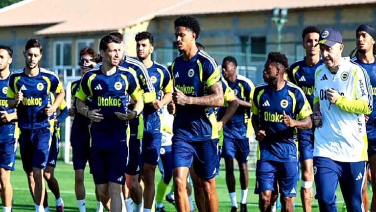 Fenerbahçe çalışmalarını sürdürdü