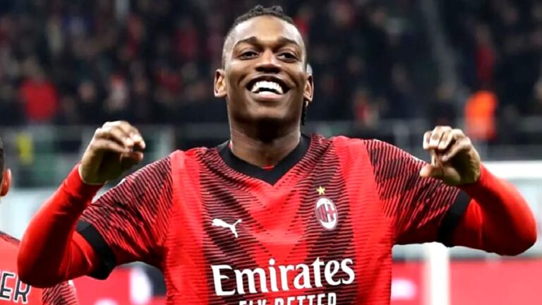 Fenerbahçe’den Rafael Leao çıkarması! Yönetim İtalya’ya gidiyor