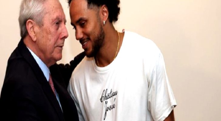 Fenerbahçe’nin yeni transferi Larkin, Aziz Yıldırım ile bir araya geldi