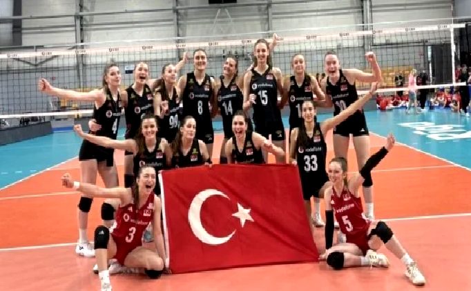 U18 Milliler Avrupa ikincisi oldu