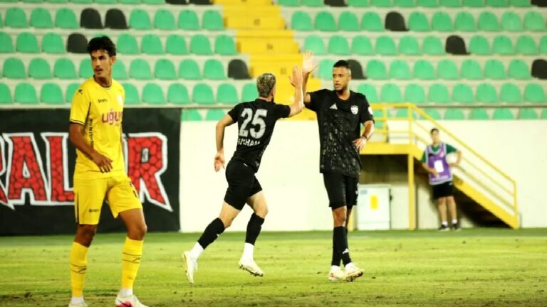 5 gollü maçta kazanan Vanspor FK!