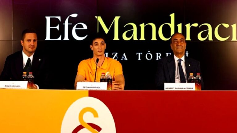 Galatasaray’da Efe Mandıracı için imza töreni düzenlendi