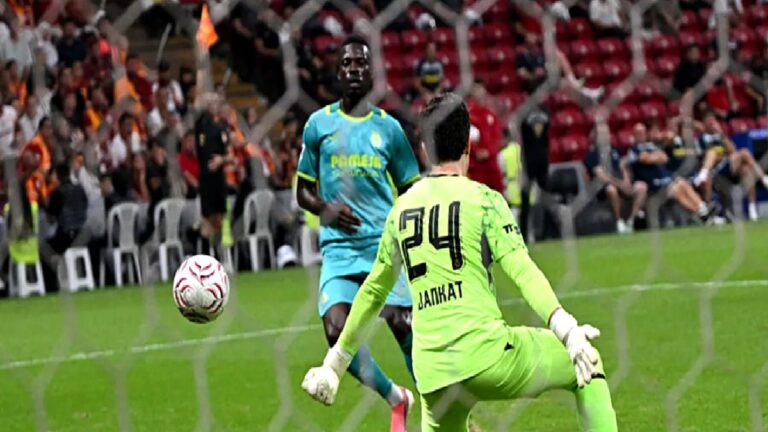 Galatasaray’dan o isim için flaş karar! Yeni sezonda takımda tutulacak