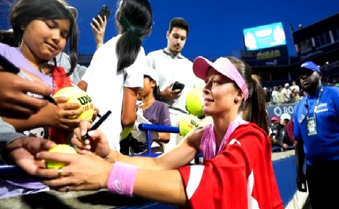 Zeynep Snmez, Kanada’da tur atlad