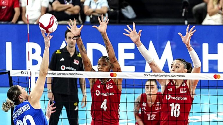 Filenin Sultanları Avrupa Voleybol Şampiyonası’nda çeyrek finalde!