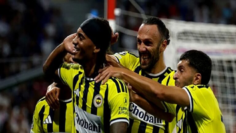 Kadıköy’de derbi heyecanı! Fenerbahçe yarın Beşiktaş’ı konuk edecek