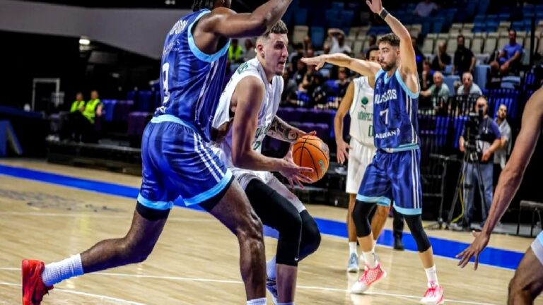 Körfez Basket Yunan rakibini devirip çeyrek finale yükseldi