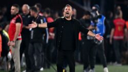 Okan Buruk atıldı